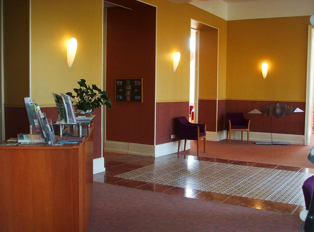 Hotels&Résidences - Les Thermes Luxeuil-les-Bains Exterior foto