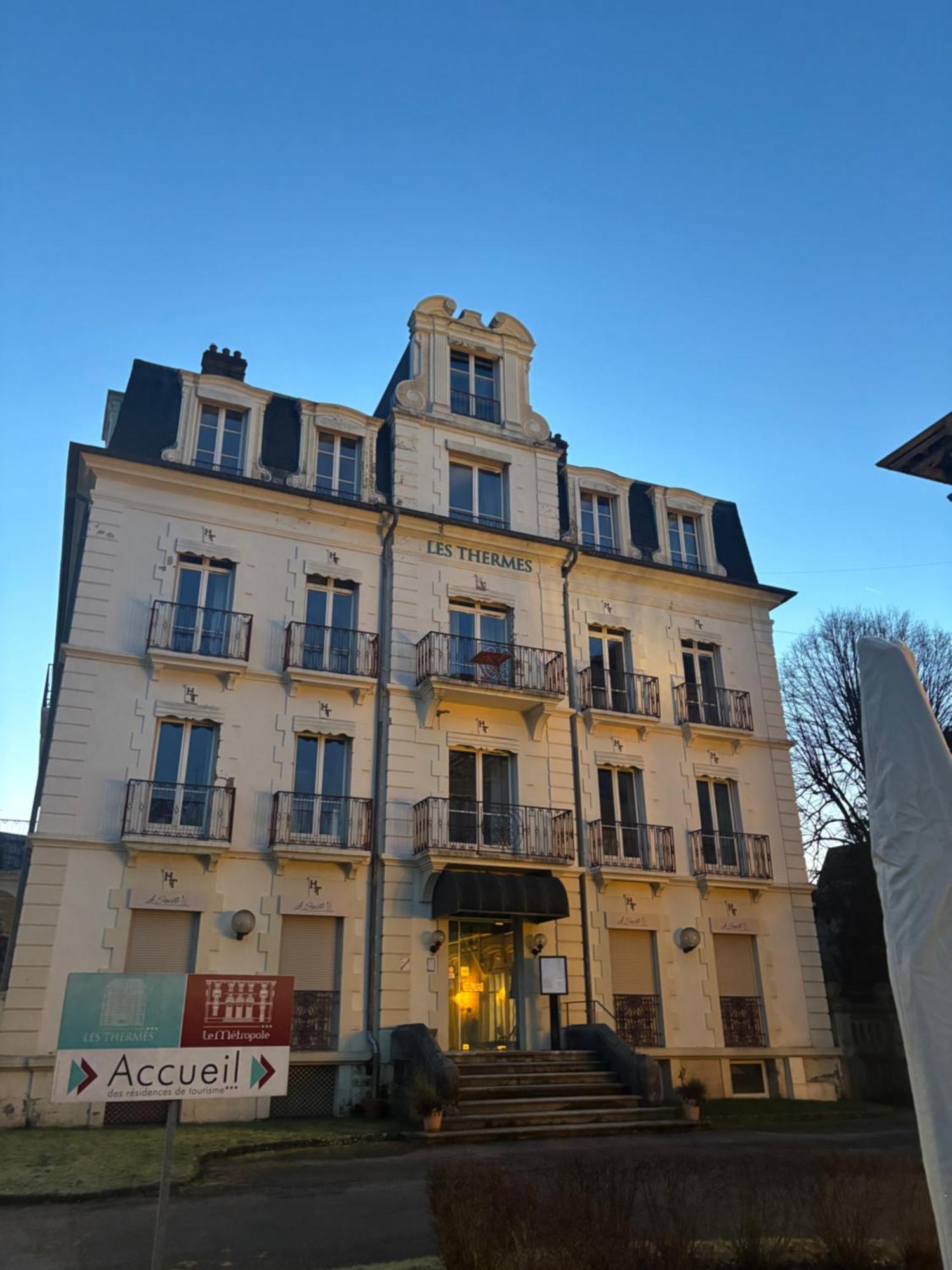 Hotels&Résidences - Les Thermes Luxeuil-les-Bains Exterior foto